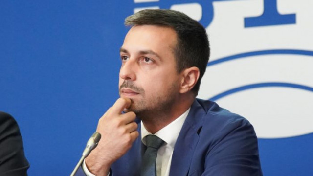 Бившият народен представител от Възраждане Деян Николов влезе в противоречие